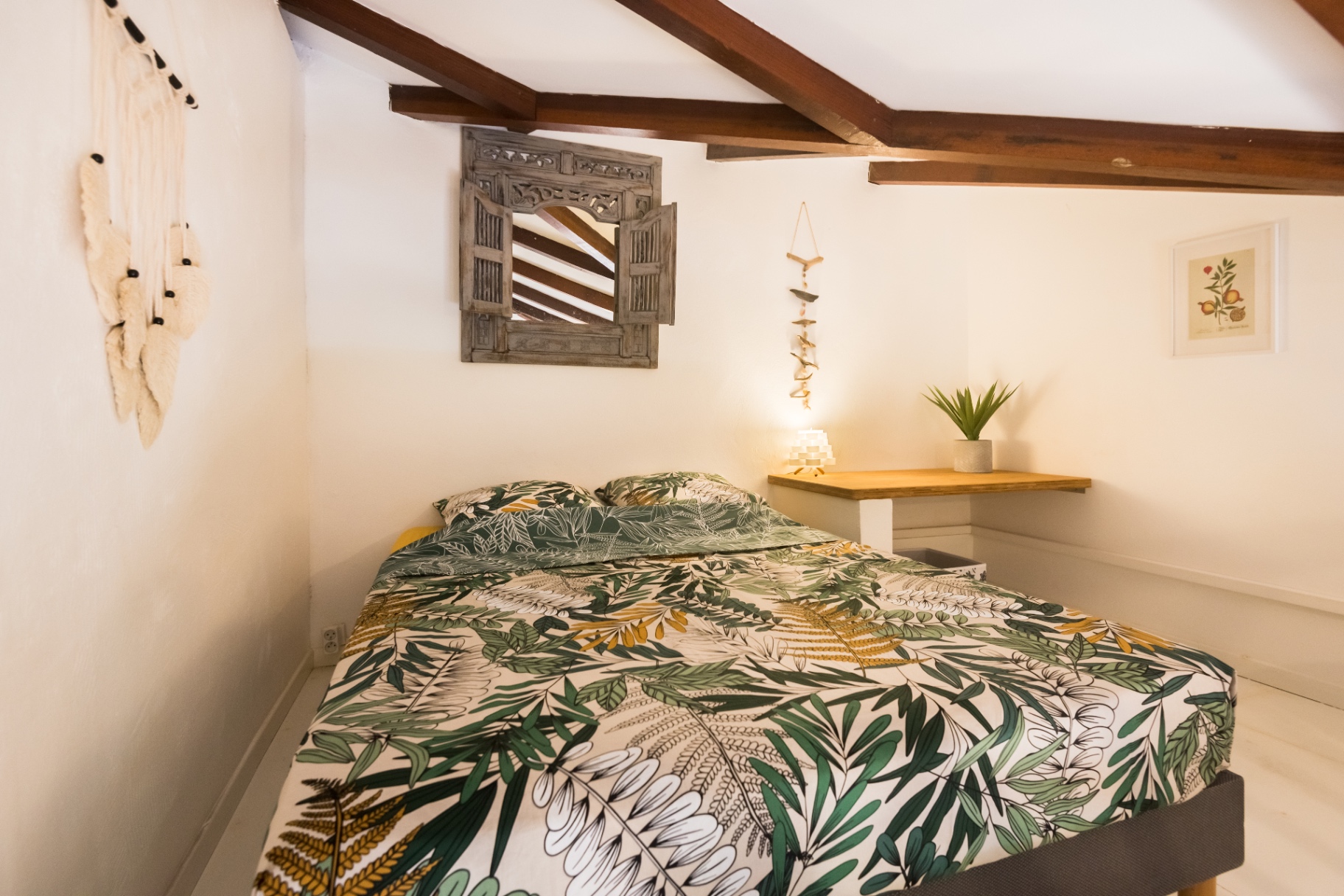 Chambre climatisée en mezzanine